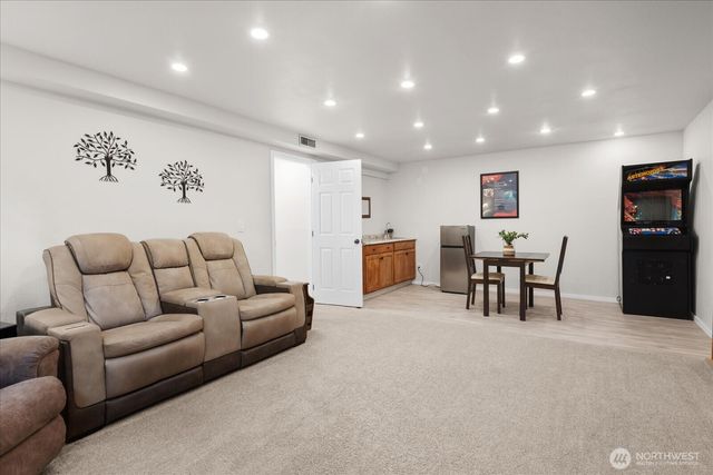 8512 NE 136th Street, Kirkland, WA 98034