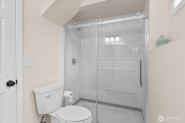 8512 NE 136th Street, Kirkland, WA 98034