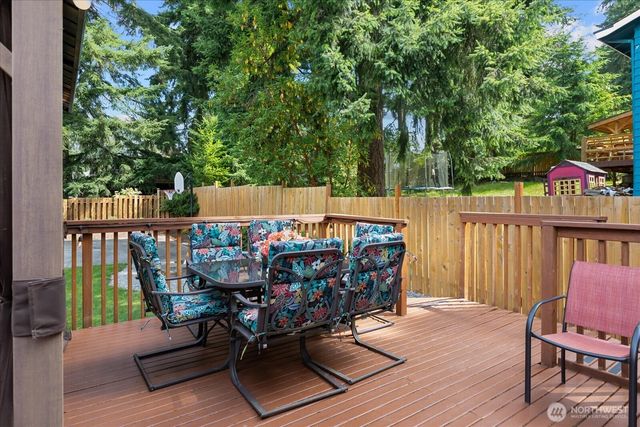 8512 NE 136th Street, Kirkland, WA 98034