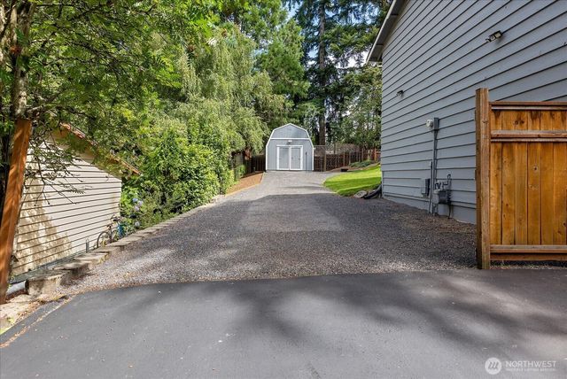 8512 NE 136th Street, Kirkland, WA 98034