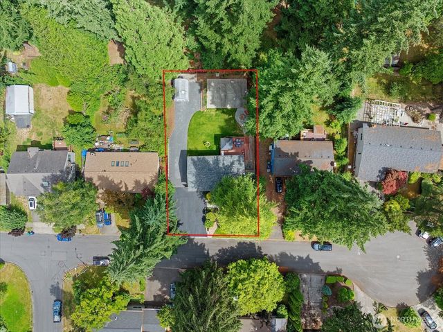 8512 NE 136th Street, Kirkland, WA 98034
