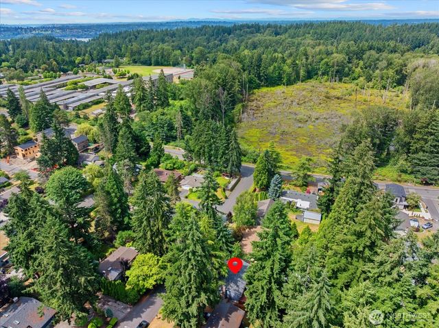 8512 NE 136th Street, Kirkland, WA 98034