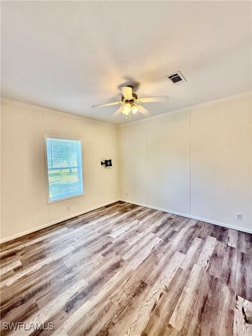 4660 43rd AVE NE, Naples, FL 34120