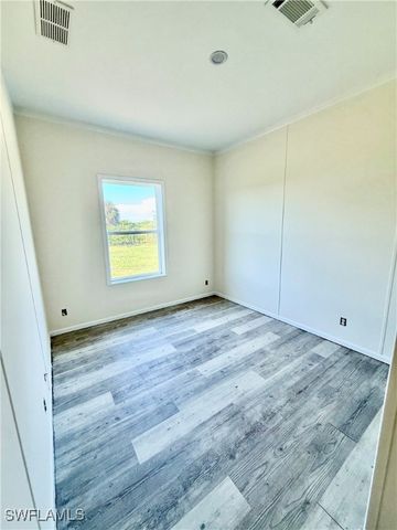 4660 43rd AVE NE, Naples, FL 34120