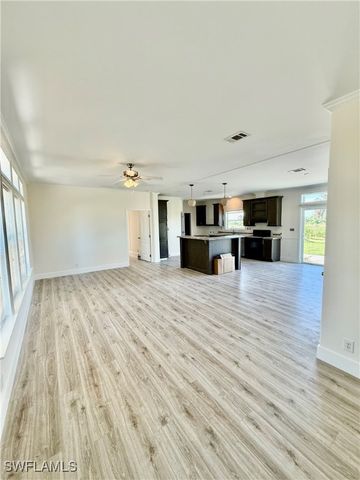 4660 43rd AVE NE, Naples, FL 34120