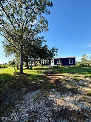 4660 43rd AVE NE, Naples, FL 34120