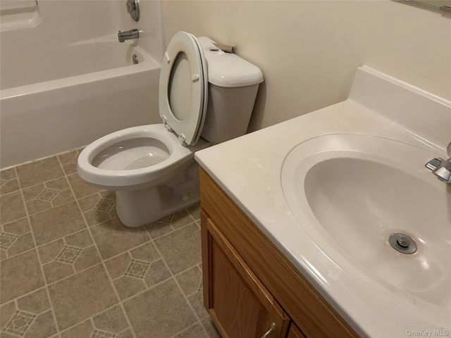 30 Woodside Avenue 30, West Harrison, NY 10604