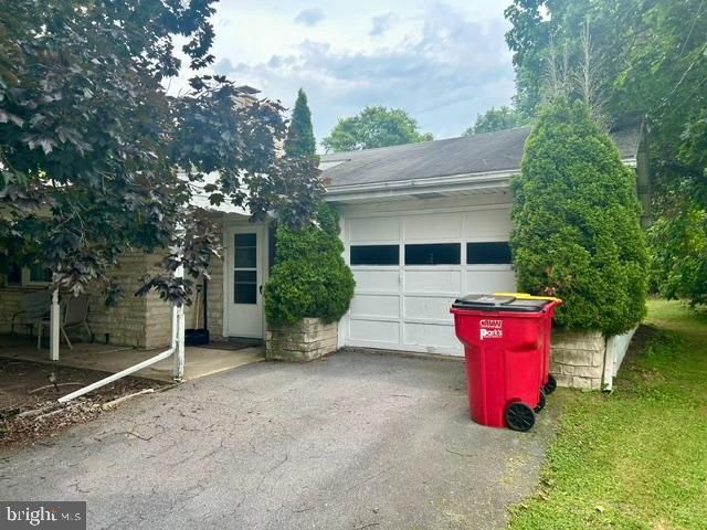 82 CARLISLE ROAD, Newville, PA 17241