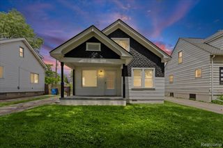 8057 Paige Avenue, Warren, MI 48089