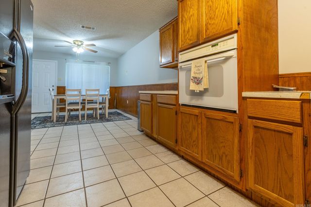 14 Hilltop Lane, Vilonia, AR 72173