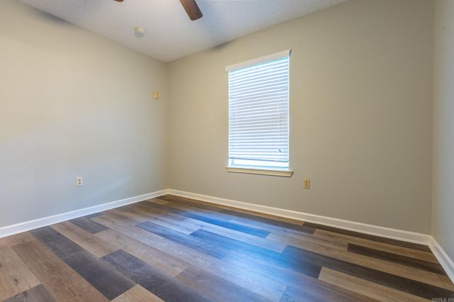14 Hilltop Lane, Vilonia, AR 72173