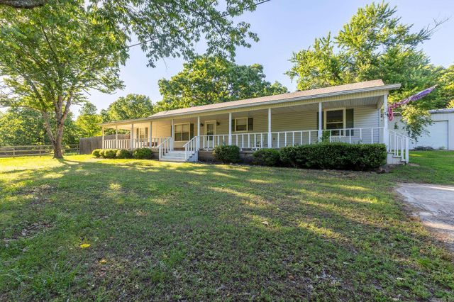 14 Hilltop Lane, Vilonia, AR 72173