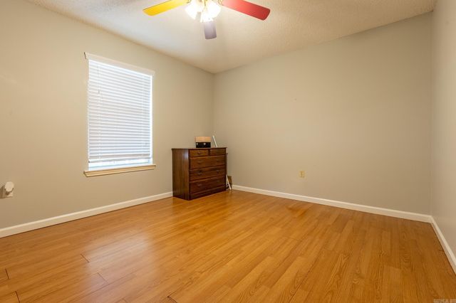 14 Hilltop Lane, Vilonia, AR 72173