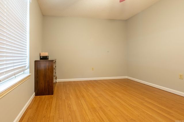 14 Hilltop Lane, Vilonia, AR 72173