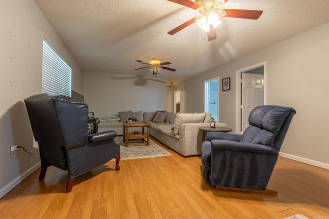 14 Hilltop Lane, Vilonia, AR 72173