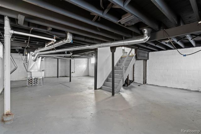 13575 Rutherford Street, Detroit, MI 48227