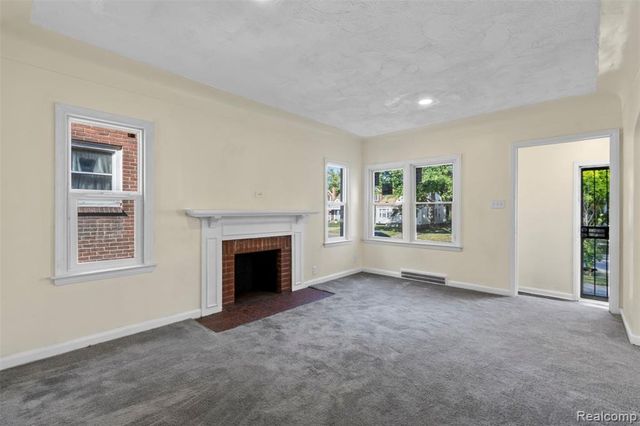 13575 Rutherford Street, Detroit, MI 48227