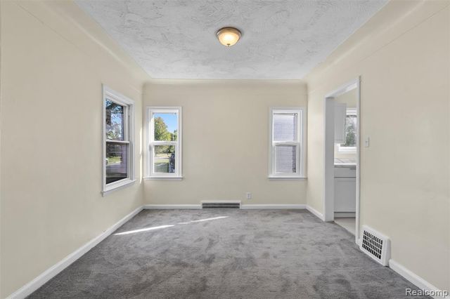 13575 Rutherford Street, Detroit, MI 48227