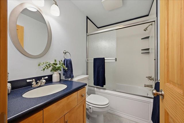 18274 Royal Plum Way, Nevada City, CA 95959