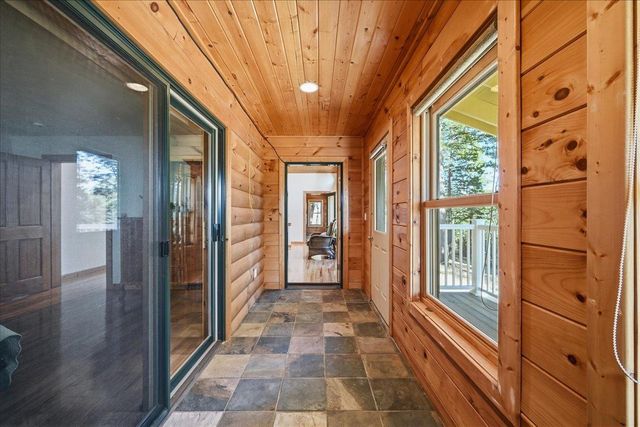 18274 Royal Plum Way, Nevada City, CA 95959