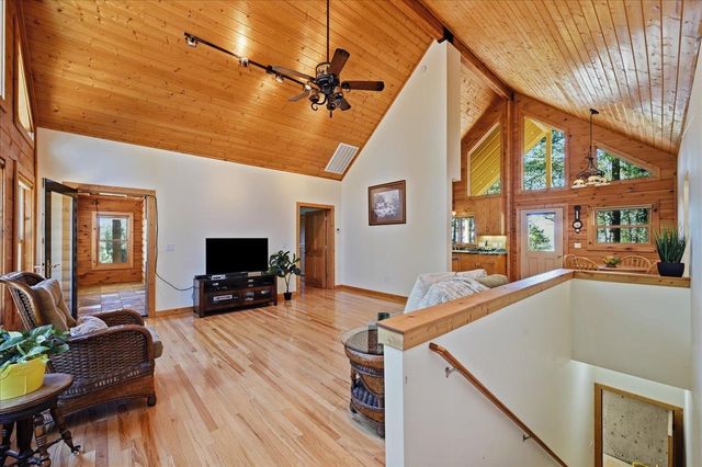 18274 Royal Plum Way, Nevada City, CA 95959