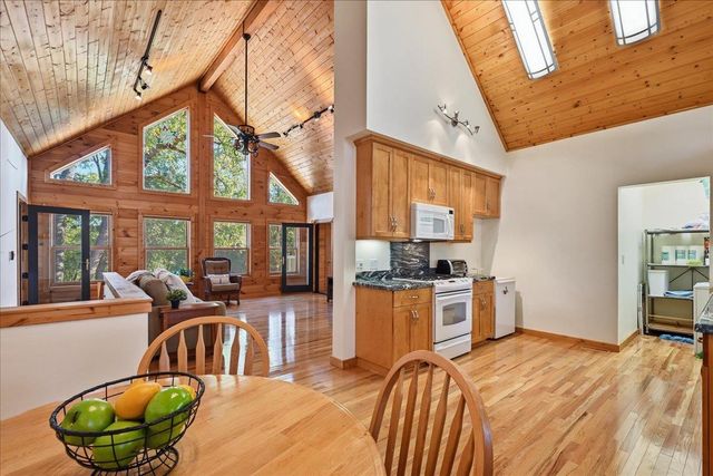 18274 Royal Plum Way, Nevada City, CA 95959