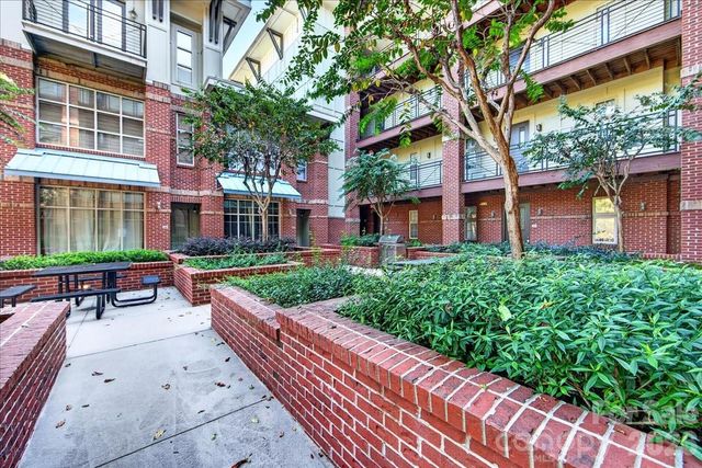 1101 W 1st Street, Charlotte, NC 28202