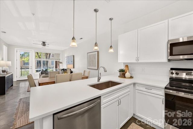 1101 W 1st Street, Charlotte, NC 28202
