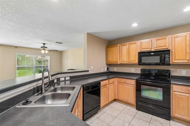 10818 GREAT CARLISLE COURT, Riverview, FL 33578