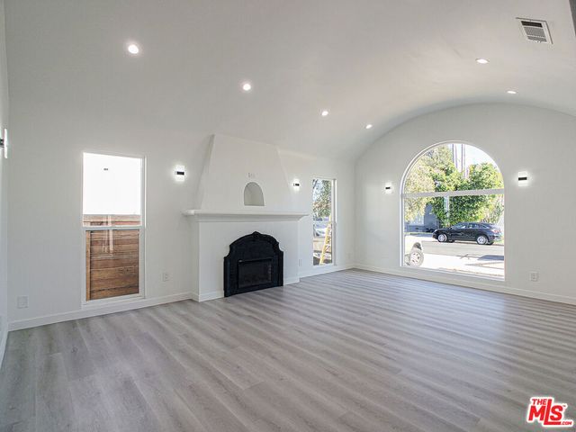 3021 Wellington Road, Los Angeles, CA 90016