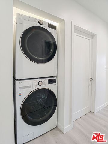 3021 Wellington Road, Los Angeles, CA 90016