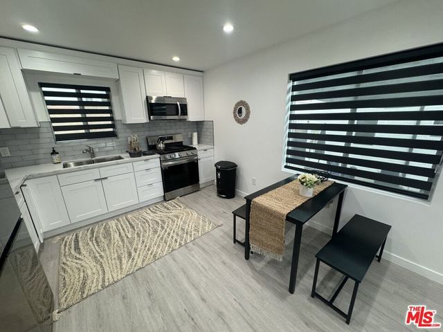 3021 Wellington Road, Los Angeles, CA 90016