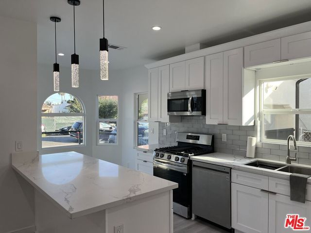 3021 Wellington Road, Los Angeles, CA 90016