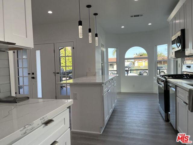 3021 Wellington Road, Los Angeles, CA 90016