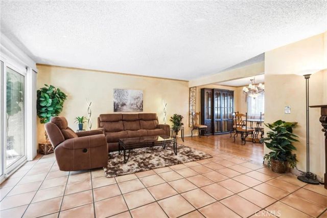 18333 Hatteras Street 56, Tarzana, CA 91356