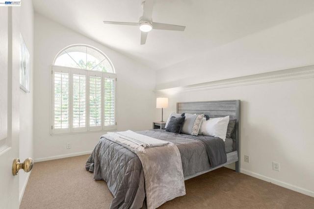690 Glasgow Cir, Danville, CA 94526