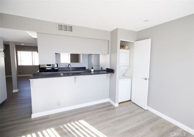 1013 Allen Avenue 6, Glendale, CA 91201
