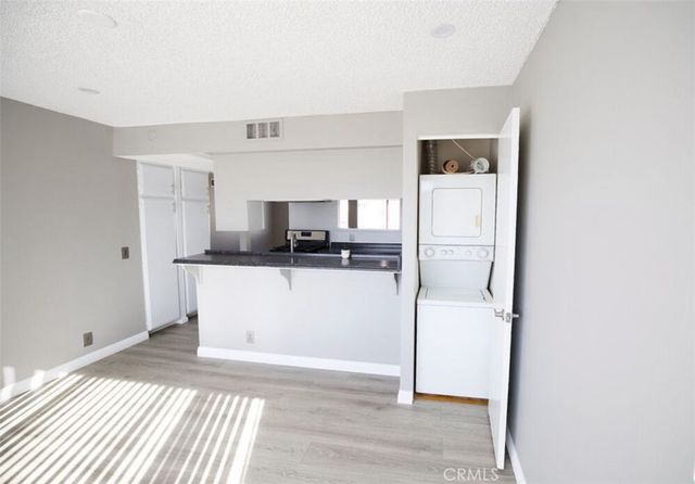 1013 Allen Avenue 6, Glendale, CA 91201