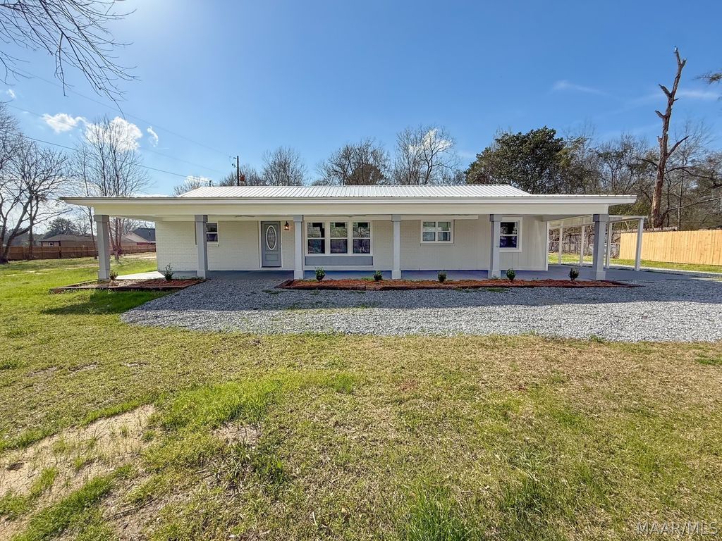 10111 HIGHWAY 231 Highway, Wetumpka, AL 36092