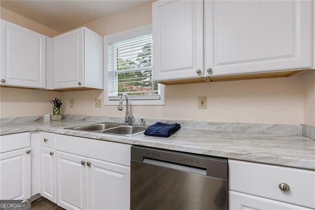 1248 Falling Water Drive SE, Smyrna, GA 30080