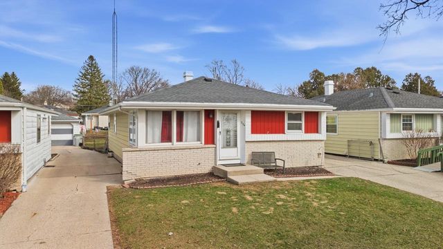 3134 S 98th STREET, Milwaukee, WI 53227