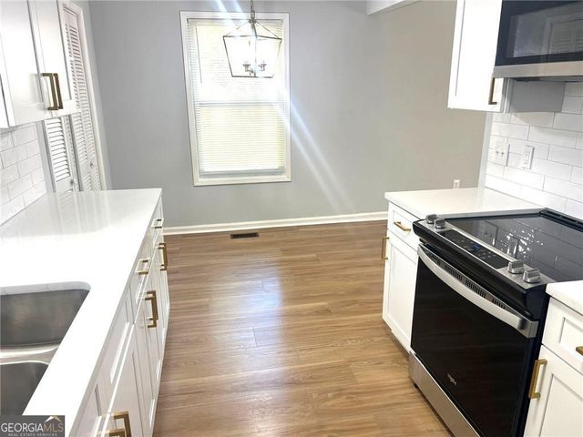 85 Edelweiss Drive, Fairburn, GA 30213