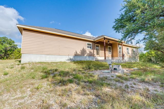 1131 ROCKY RIDGE LOOP, Canyon Lake, TX 78133