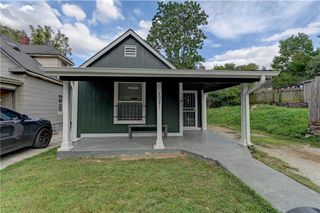 2021 Elmwood Avenue, Kansas City, MO 64127