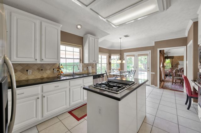 59 Eagle Mead Place, The Woodlands, TX 77382