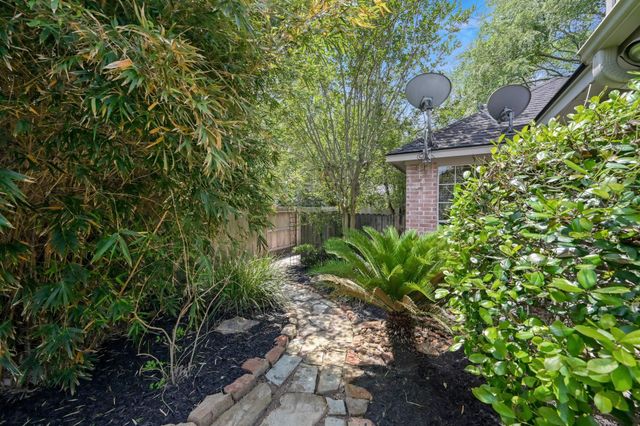 59 Eagle Mead Place, The Woodlands, TX 77382