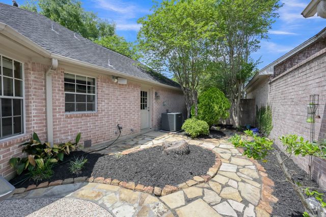 59 Eagle Mead Place, The Woodlands, TX 77382