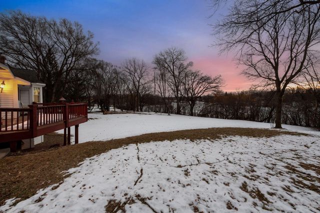 16865 Terrey Pine Drive, Eden Prairie, MN 55347