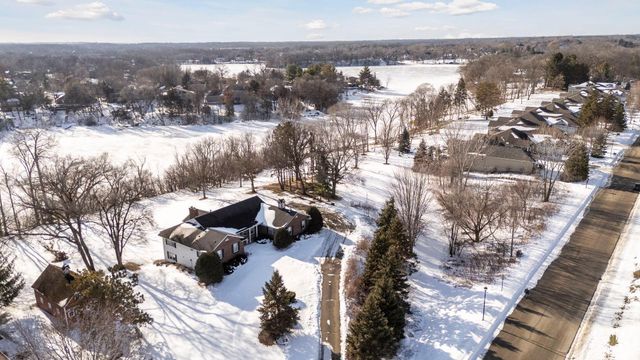 16865 Terrey Pine Drive, Eden Prairie, MN 55347