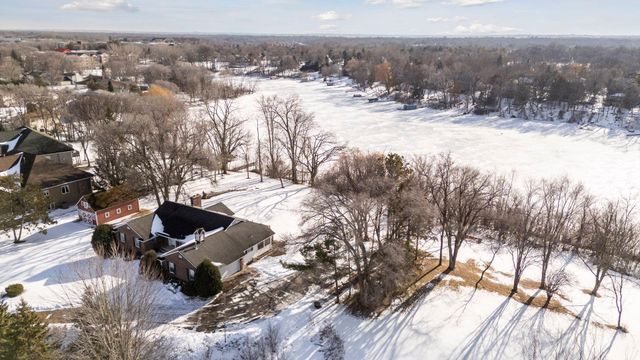 16865 Terrey Pine Drive, Eden Prairie, MN 55347